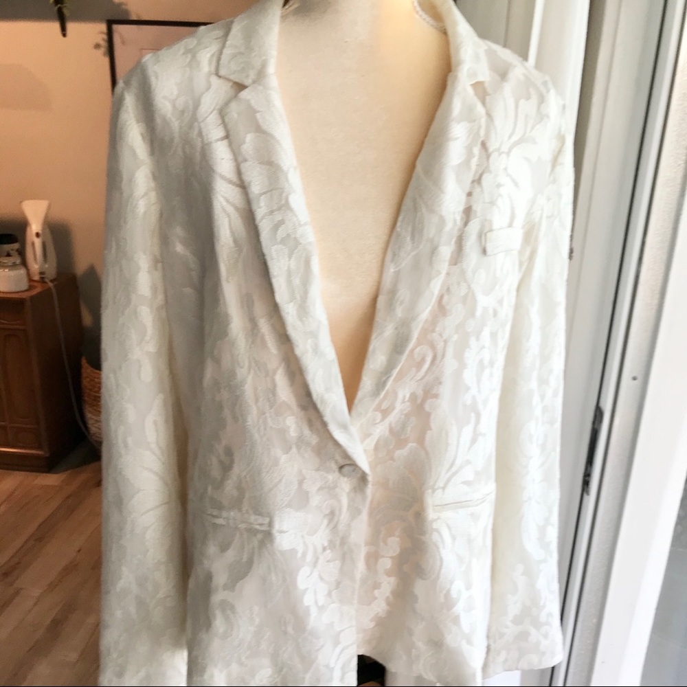 Greylin lace Dani Blazer